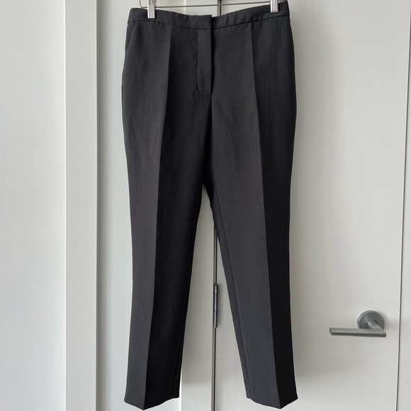 ARITZIA WILFRED | Dark grey crepe dressy pants - Picture 2 of 4